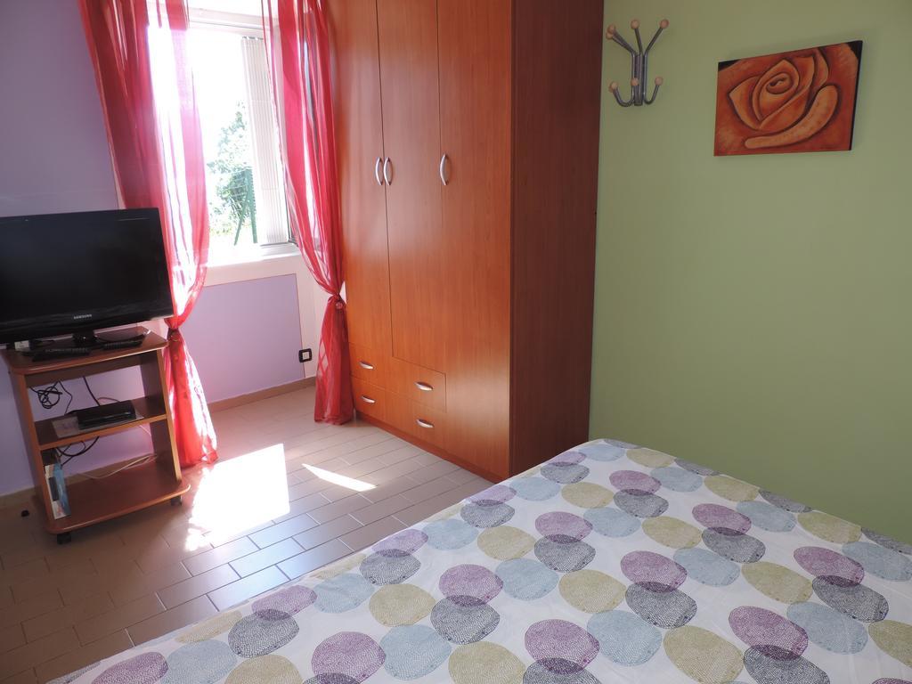 Vanni'S House Cannobio Quarto foto